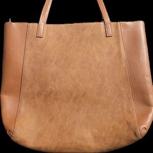 American Eagle Elegant Tan Leather Purse